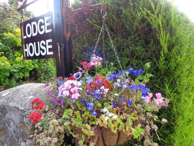 Lodge House B&B Buckland St Mary Bagian luar foto